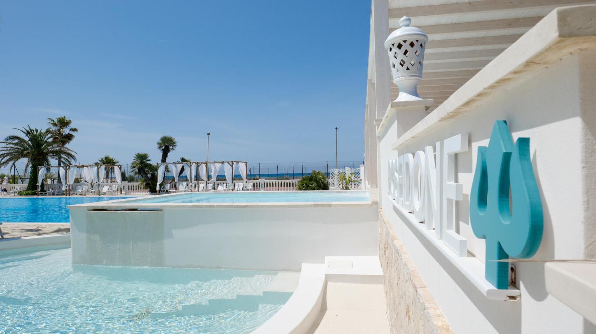 Villaggio Poseidone Beach Resort - Hotel Torre San Giovanni Ugento Exteriör bild